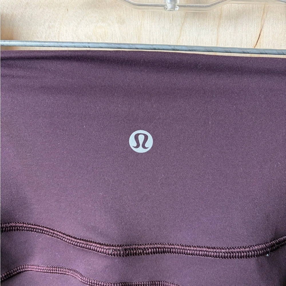 lululemon 25 inch Black Plum Size 2